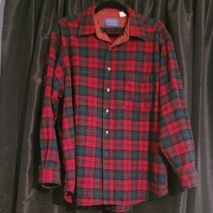 Vintage Pendleton 100% Pure Virgin Wool Red and Green Plaid Men's Shirt Size XL